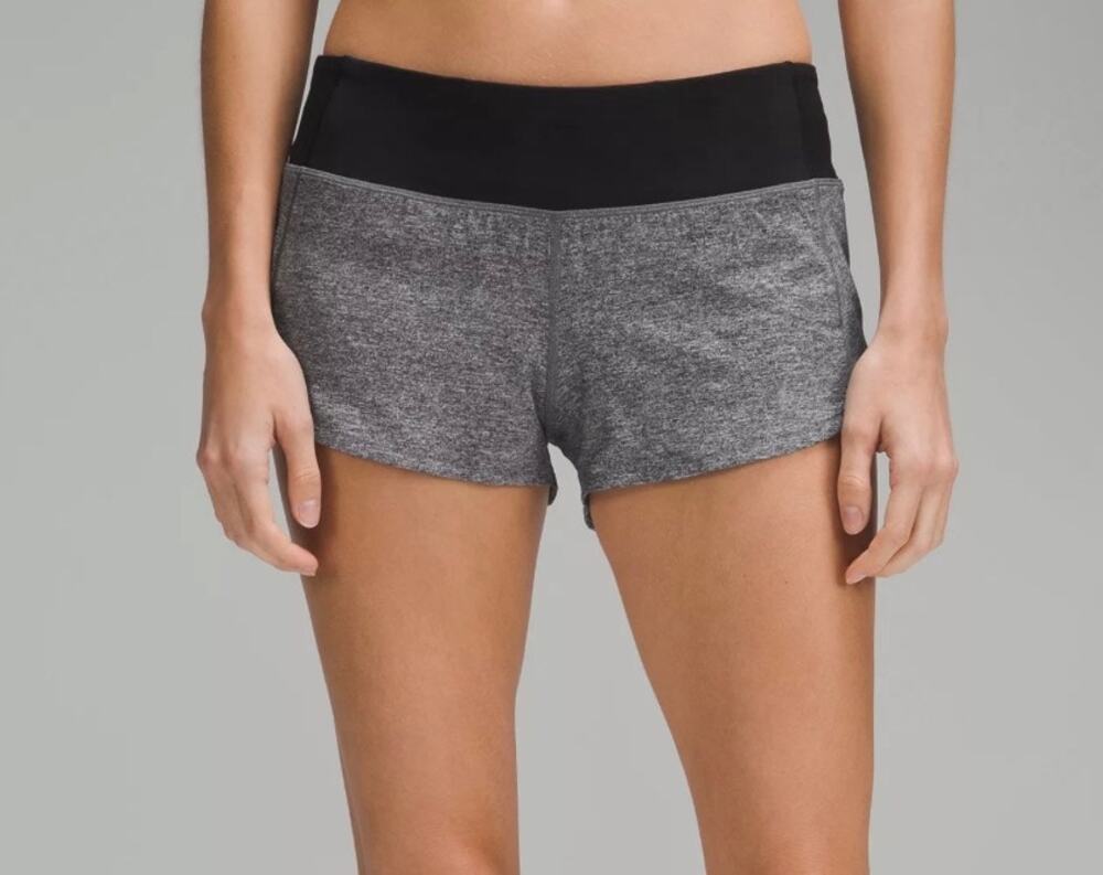 Lululemon Low Rise Lined Speed Up Shorts 2.5 inch inseam size 6